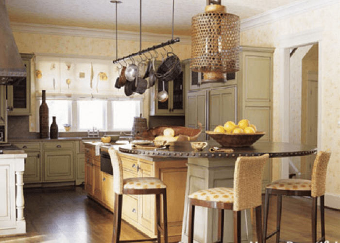 Yellow Kitchen Walls With Oak Cabinets