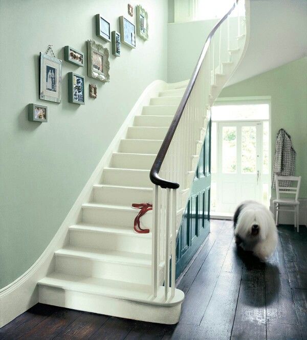 Paint Colours For Hallways and Stairs