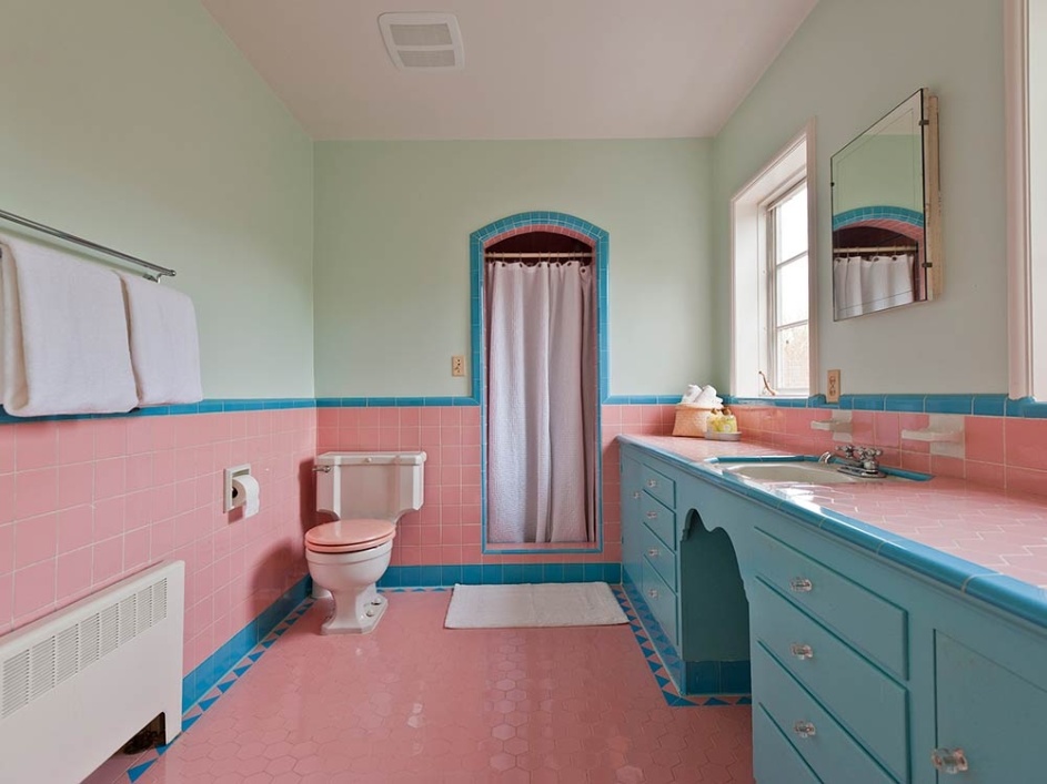 blue bathroom cabinets