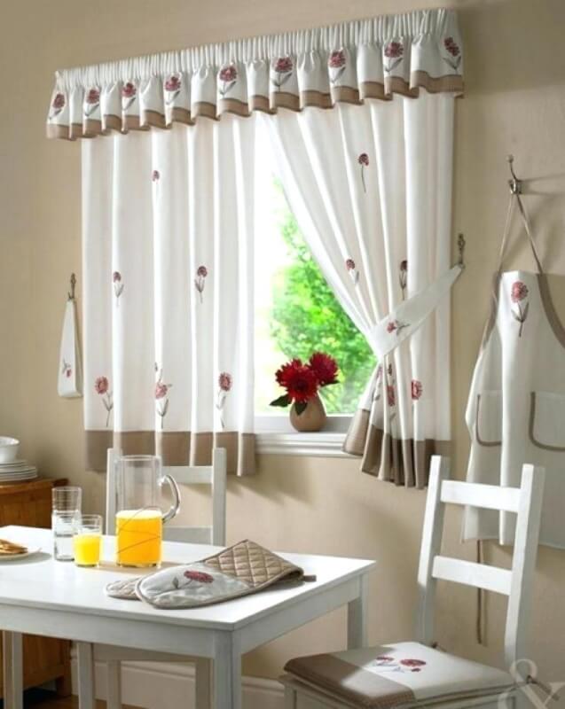 Country kitchen curtain